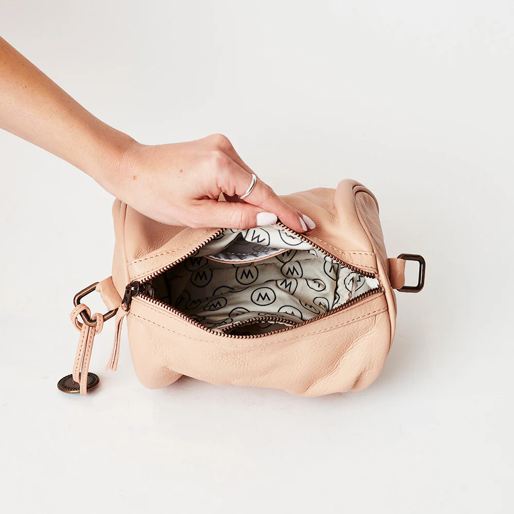 The Andermatt Crossbody - Image 30