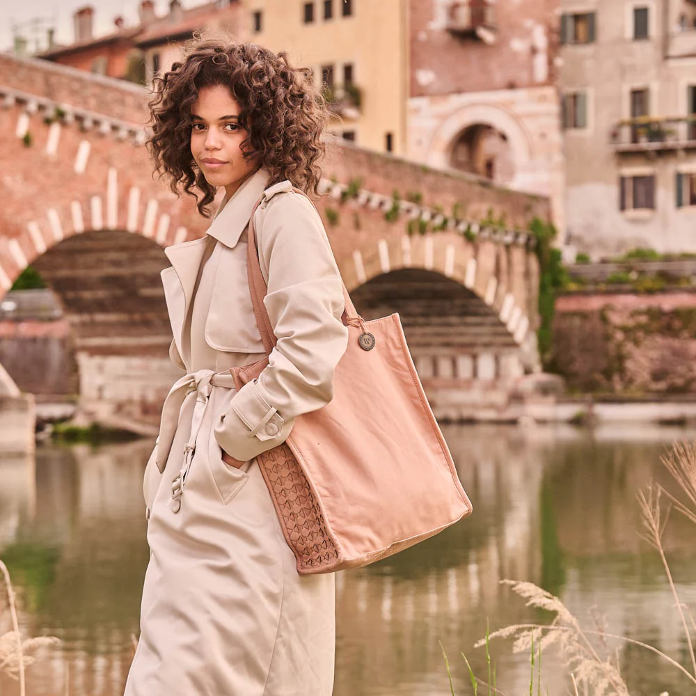 The Assisi Tote - Image 21