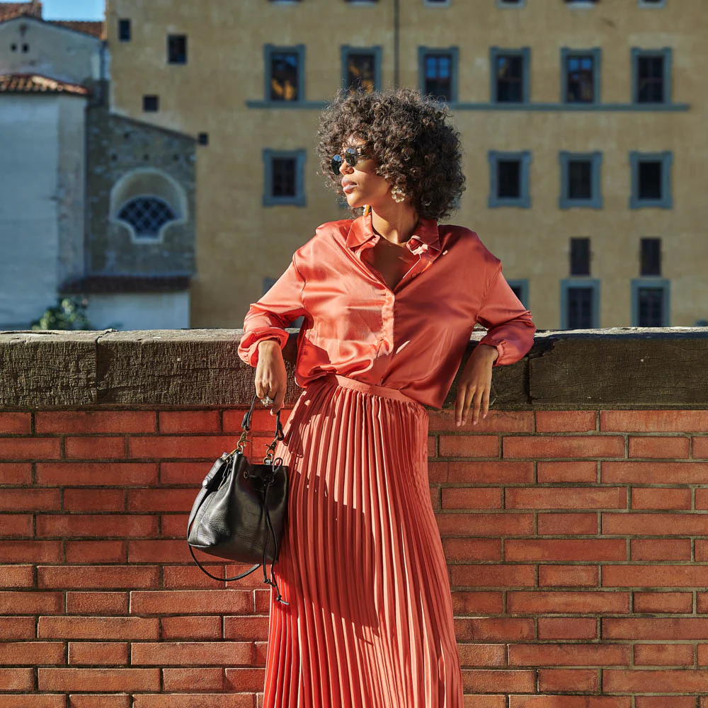 The Burleigh Bucket Bag - Image 14